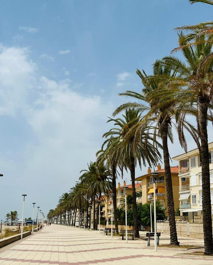Apartamento Vacaciones En La Playa Calafell El Vendrell Exterior foto